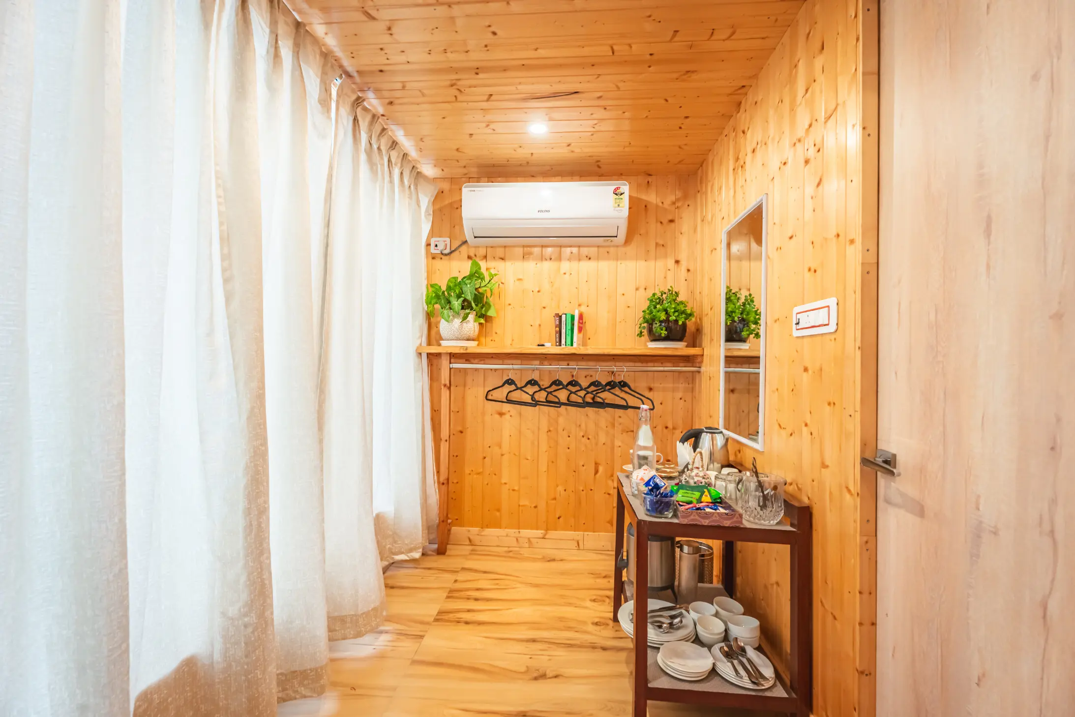 Pinewood-Changing-Room