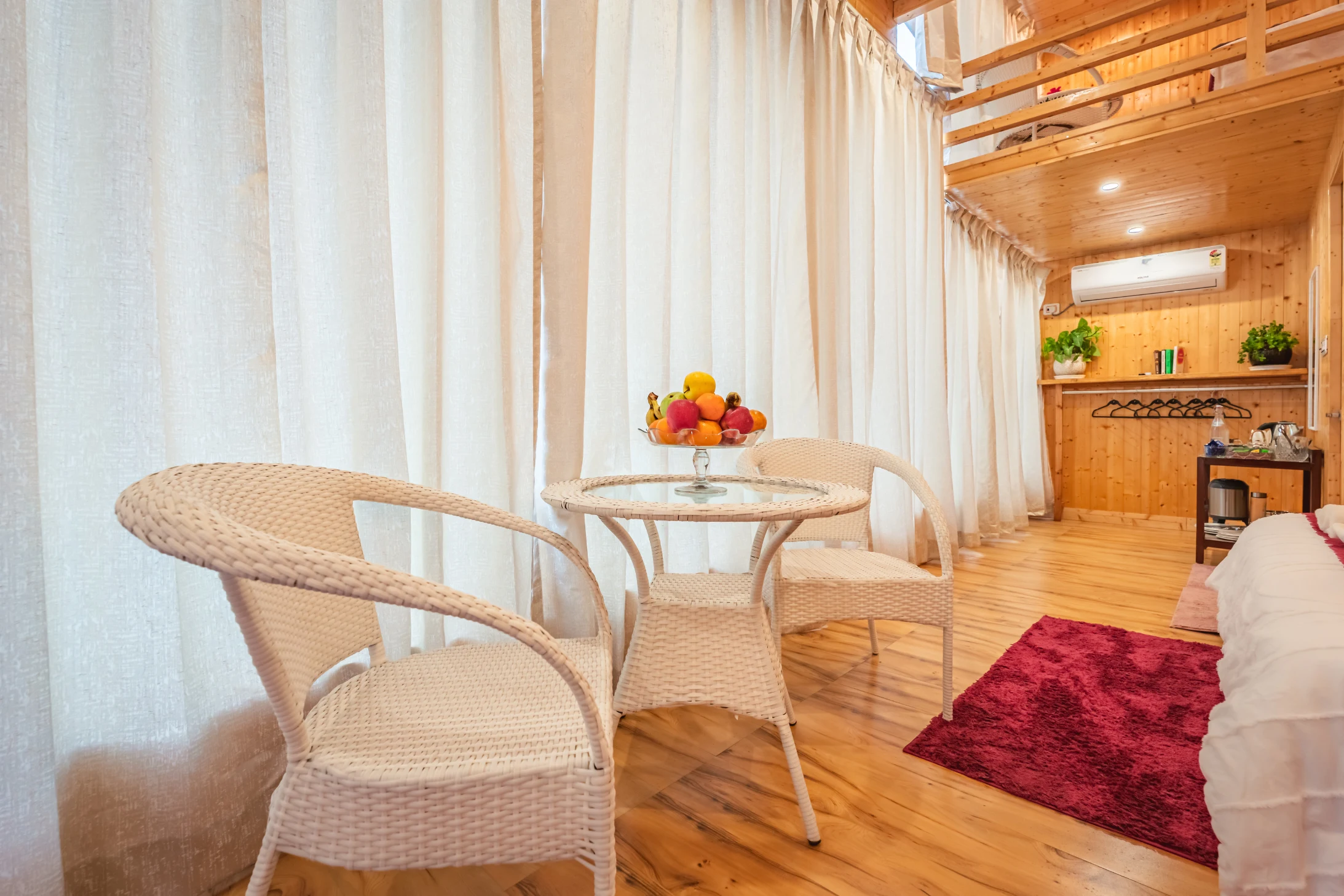 Pristine-Pinewoods-Seating